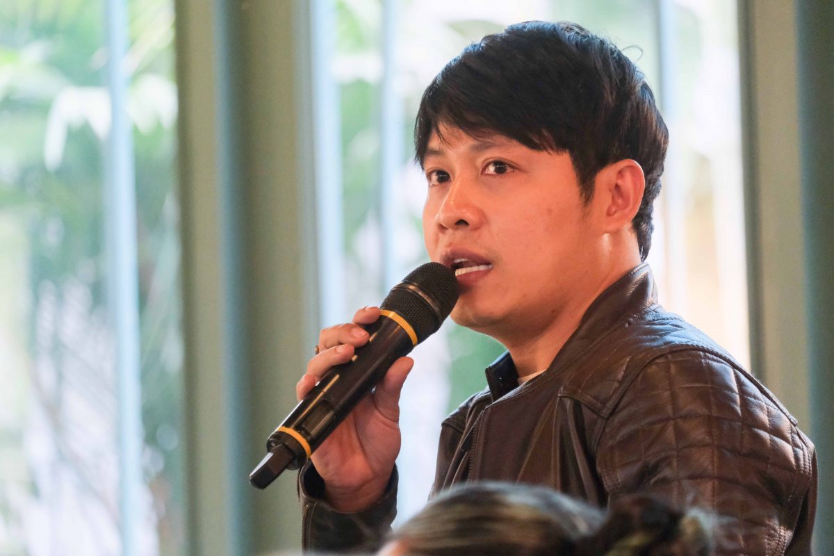 Ca khúc "Biết gọi ai giờ này" được nhạc sĩ Nguyễn Văn Chung viết ra trong giai đoạn bản thân đối mặt với những khó khăn và cô đơn. Ảnh: Lê Ngọc.