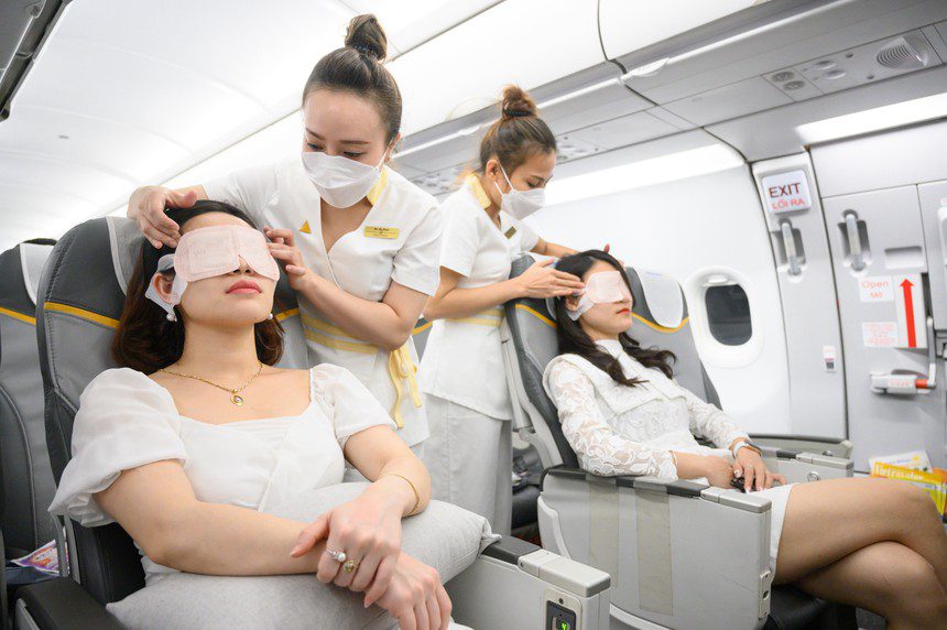 Nhân ngày Quốc tế Phụ nữ 8/3, Vietravel Airlines mang đến bất ngờ khi cho ra mắt dịch vụ spa trên không ở độ cao 10.000m lần đầu tiên tại Việt Nam. 